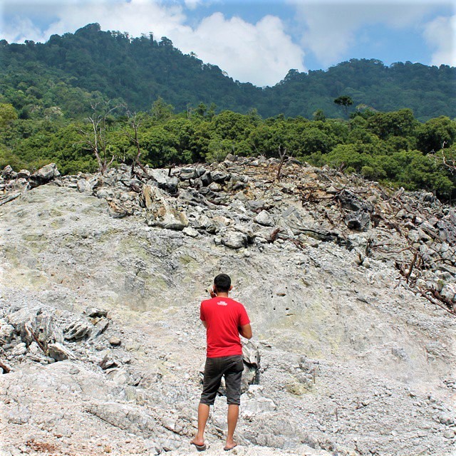 Gunung Jaboi via piyohdesign