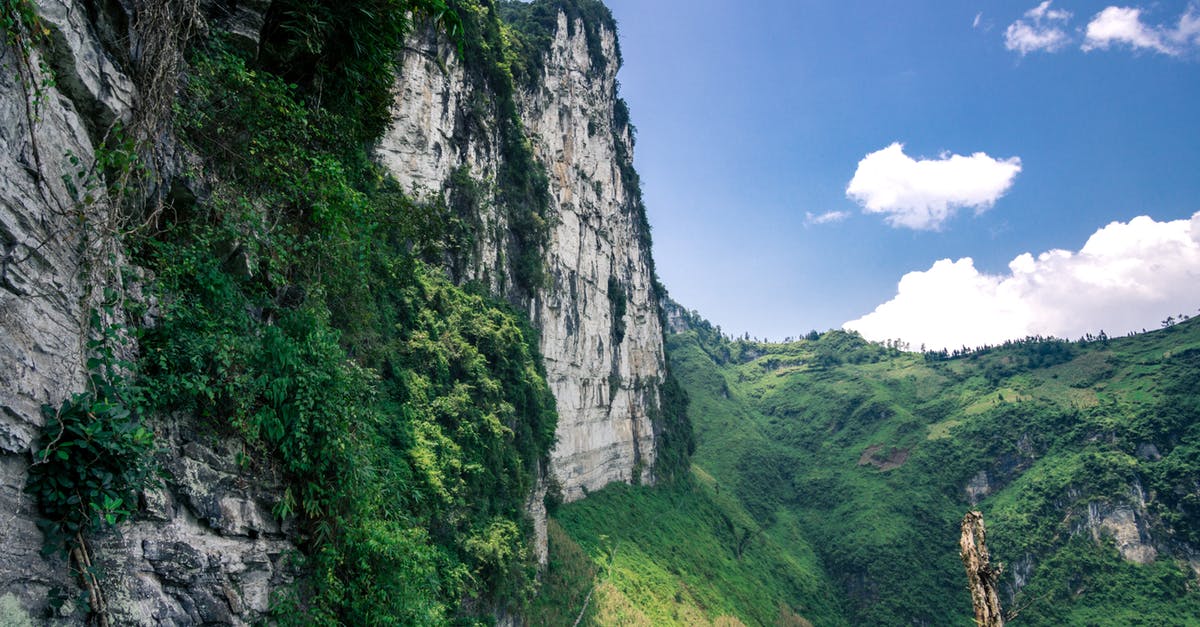 Unduh 90 Gambar Gunung Hijau Terbaik HD