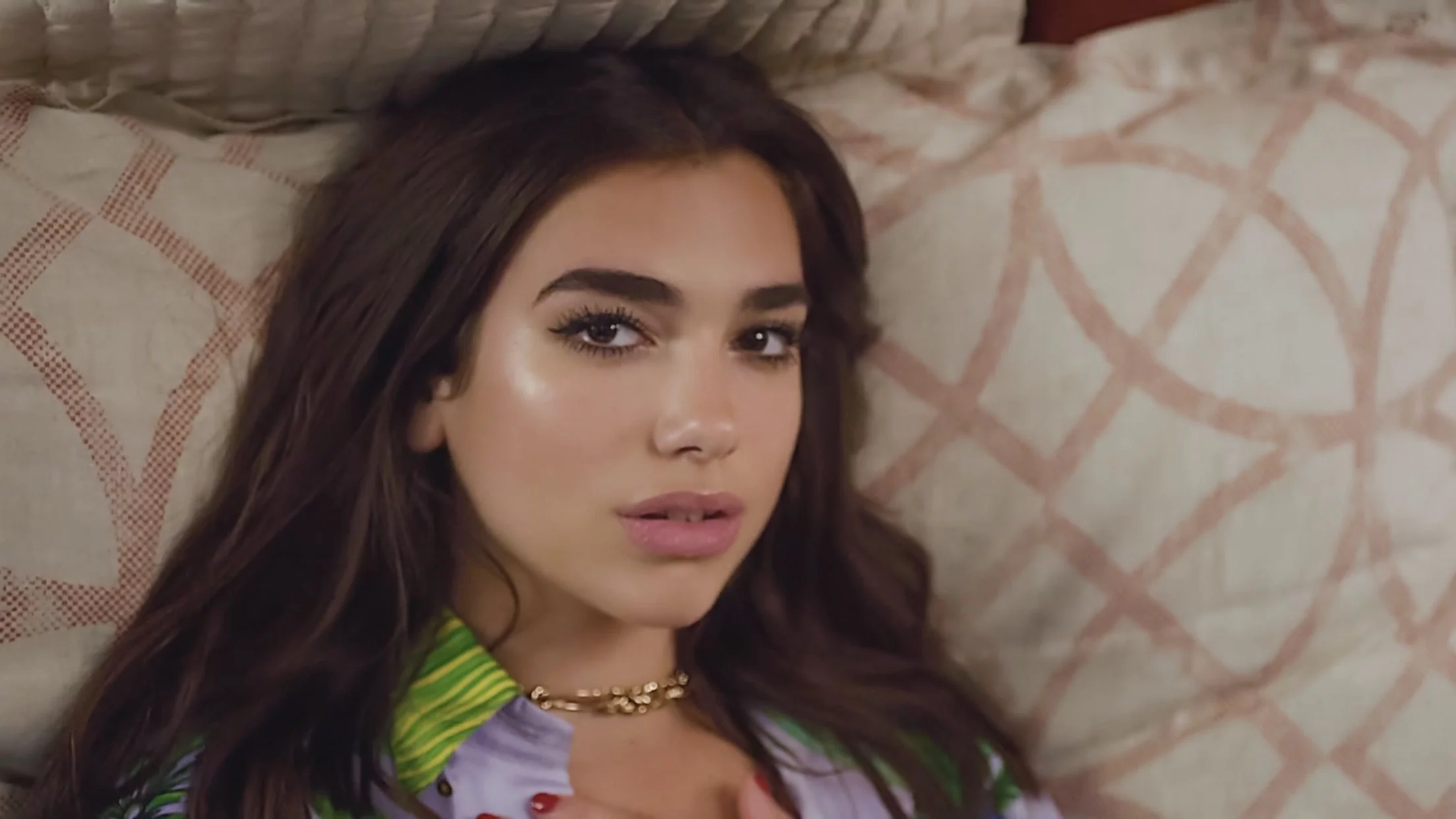 Arti dan Terjemahan Lirik Lagu Dua Lipa New Rules • Asaljeplak.com