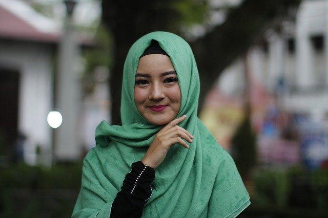 descriptive-text-hijab-asaljeplak