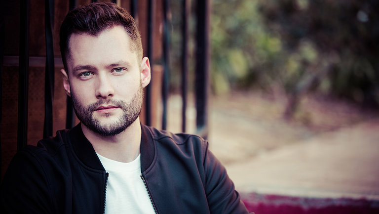 arti-terjemahan-lirik-need-to-know-calum-scott